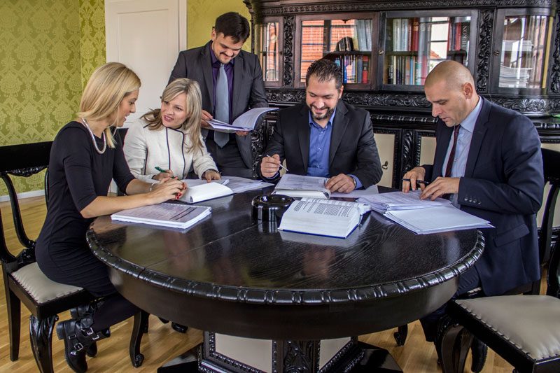 Tim odvjetničkog ureda Krivić, Krivić, Aćimović i Ranđelović